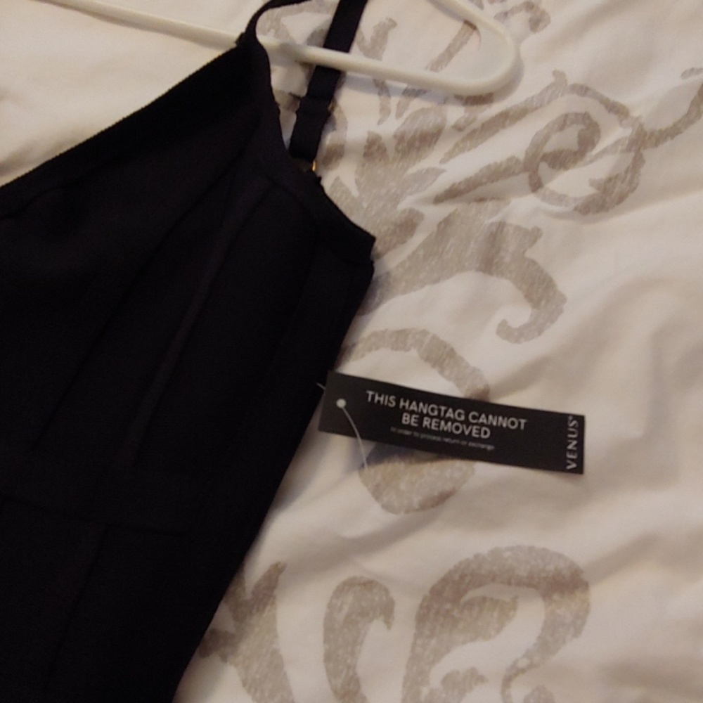 Venus Bandage Bodycon Dress - Picture 5 of 5